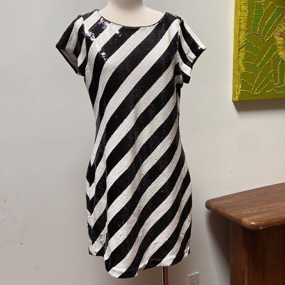 White House Black Market Sequin Stripe Dress Size LP - Picture 1 of 13